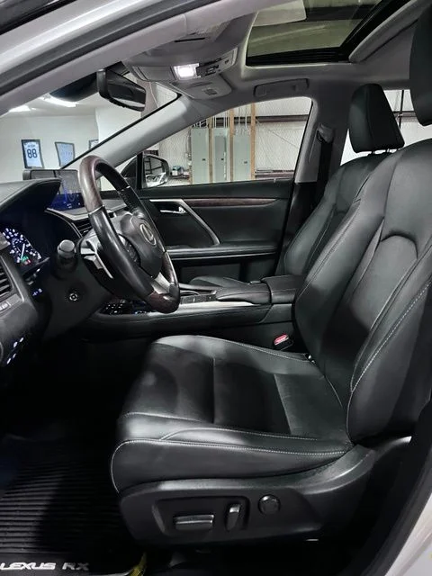 Used 2022 White Lexus 350L image 12