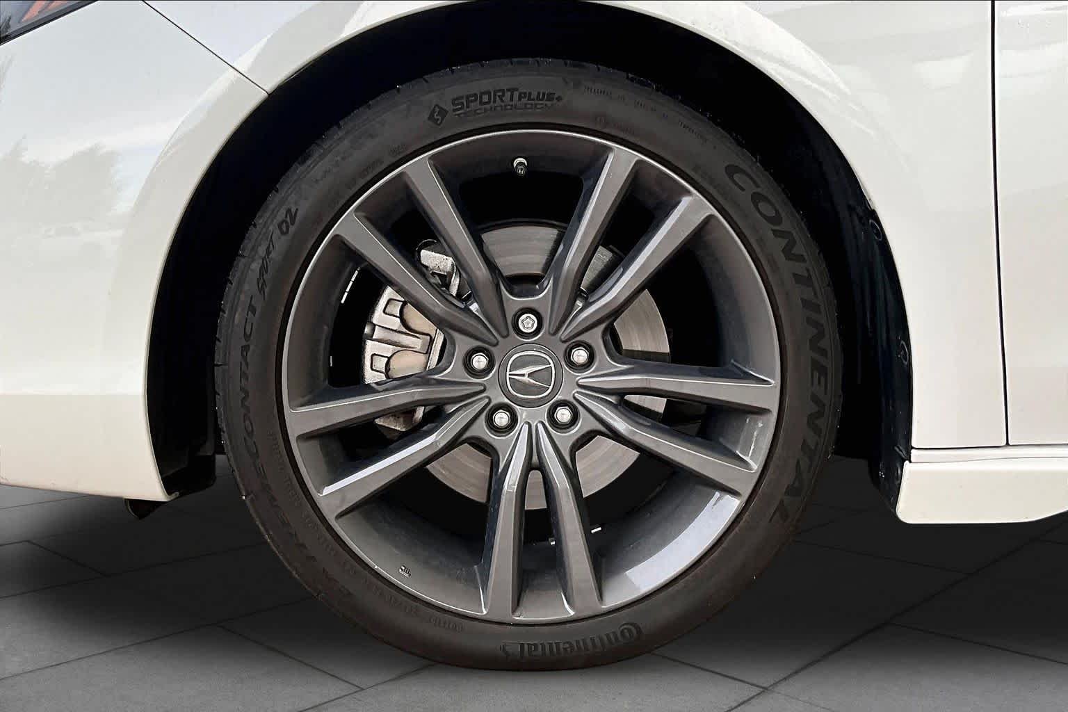 Used 2020 Platinum White Pearl Acura w/Technology/A-Spec Pkg image 10