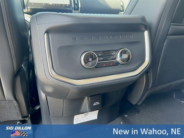 New 2026 Star White Metallic Tri-Coat Ford MAX Platinum® image 31