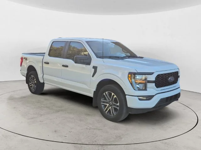 Certified Used 2023 Oxford White Ford XL image 3