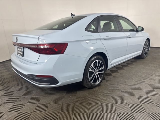 New 2026  Volkswagen 1.5T Sport image 3