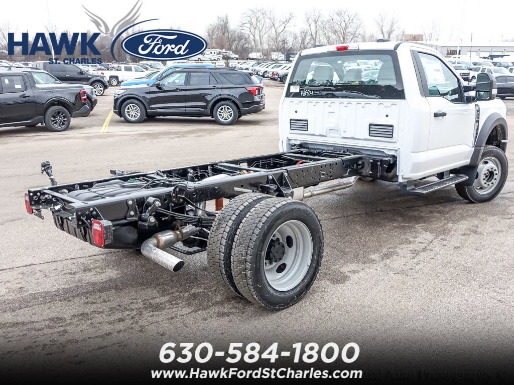New 2026 Oxford White Ford F-450® XL image 6