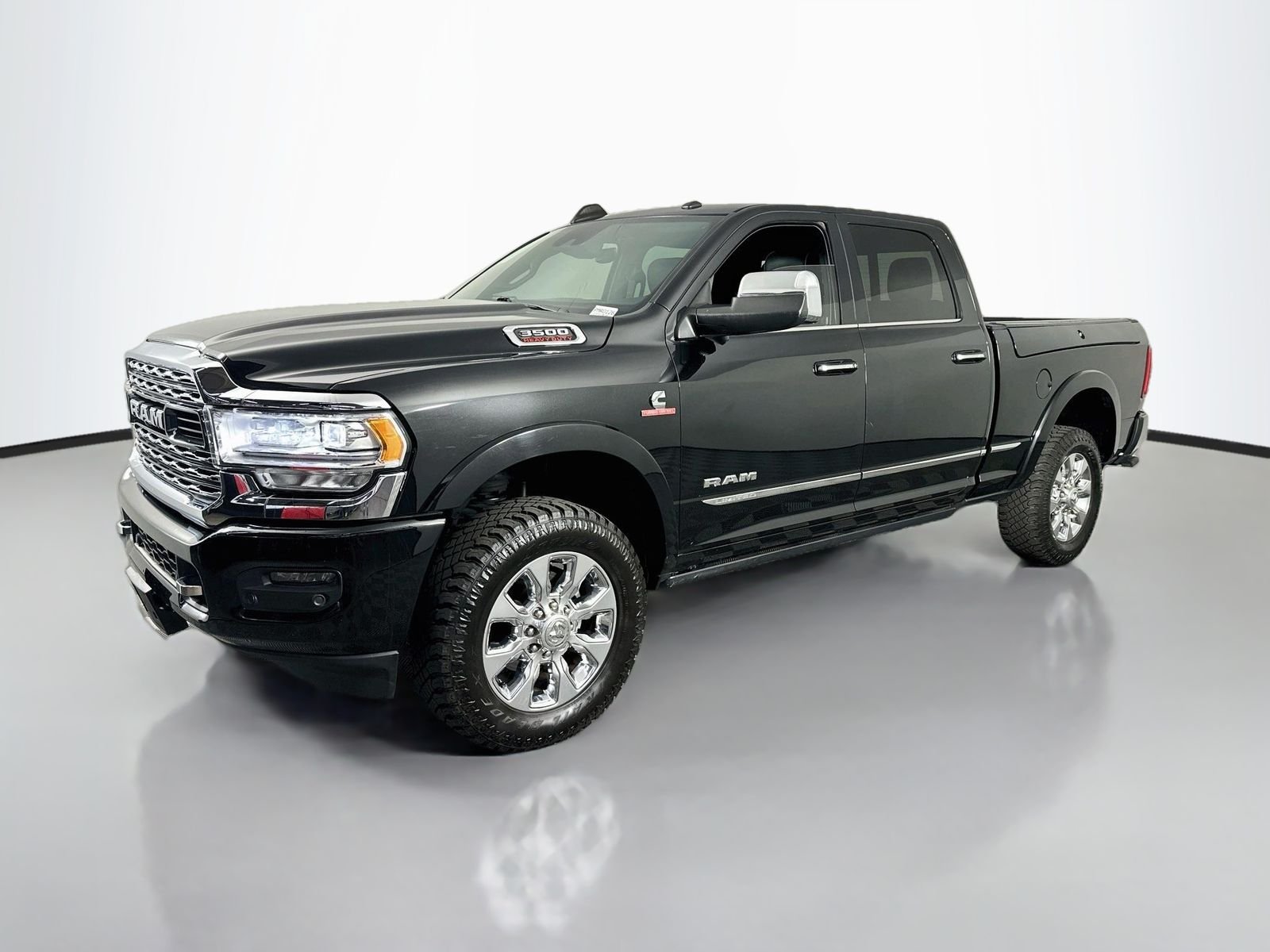 Used 2019 Diamond Black Crystal Pearlcoat Ram Limited image 2