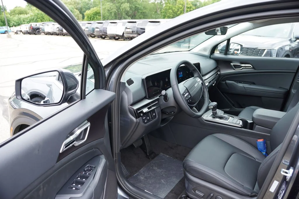 New 2026 Gravity Gray Kia EX image 10