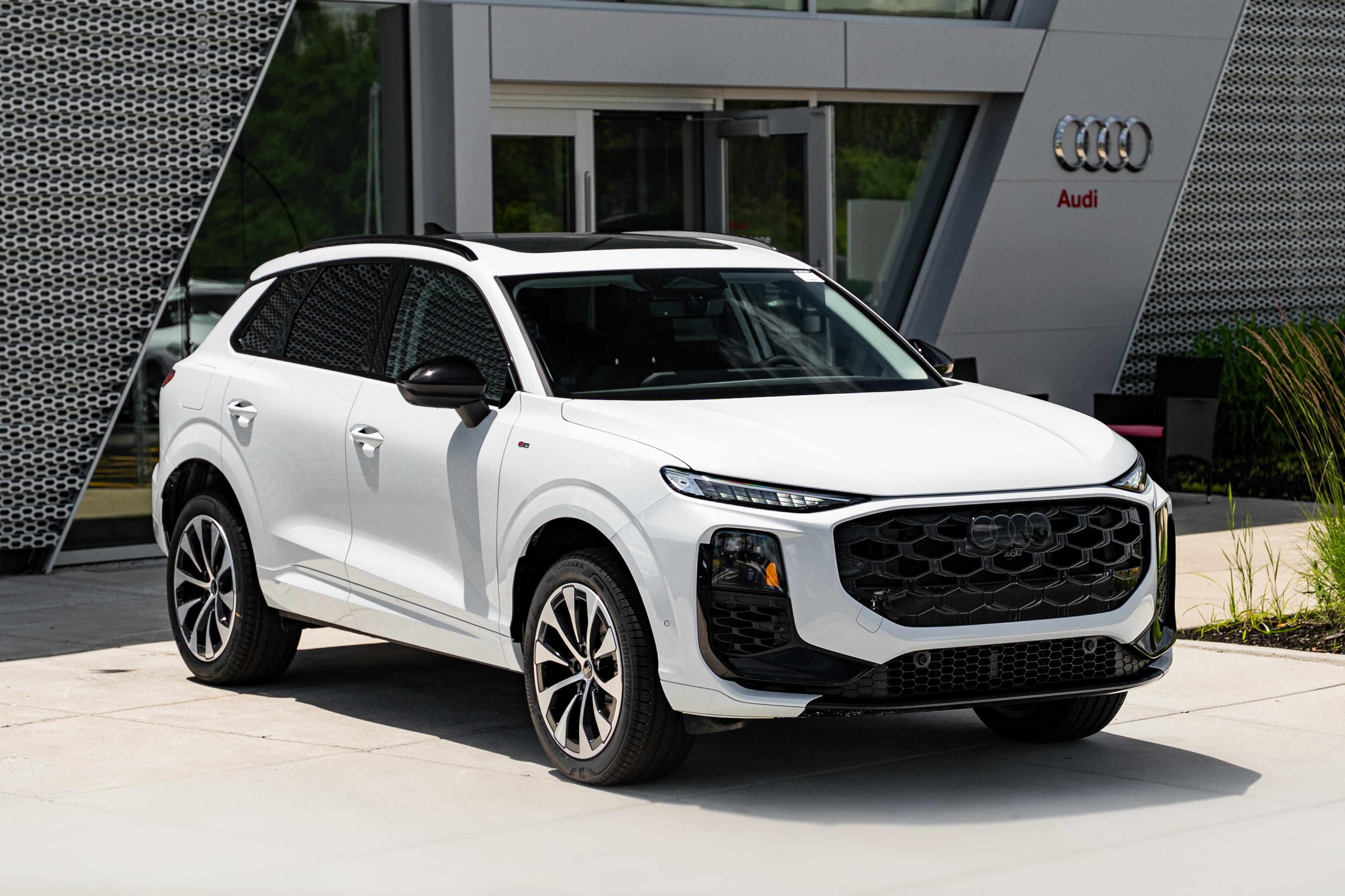 New 2026 Glacier Audi S line image 2