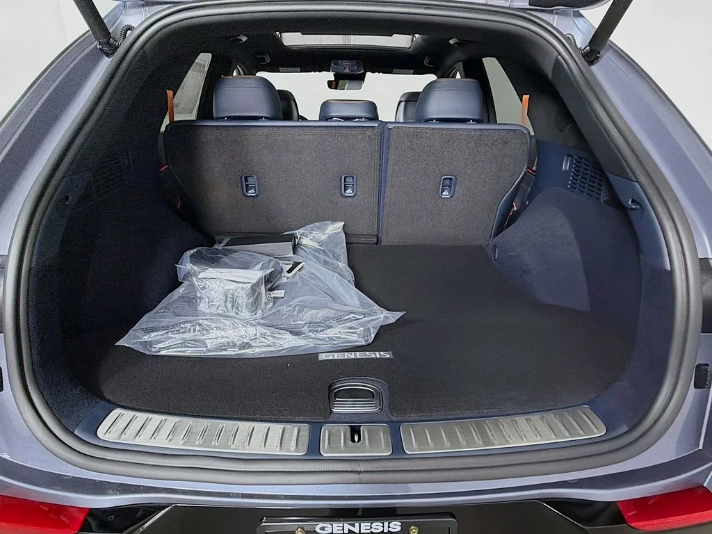 New 2026 Ceres Blue Genesis 2.5T Sport Prestige image 28