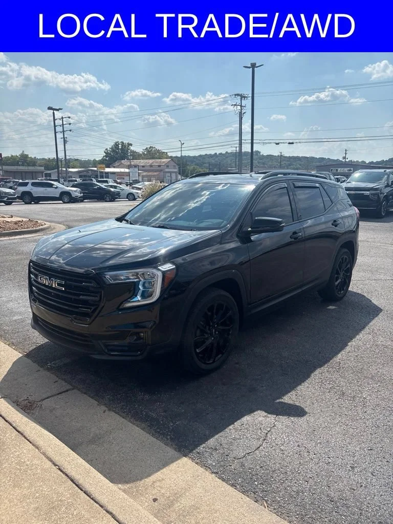 Used 2024 Ebony Twilight Metallic GMC SLT image 4