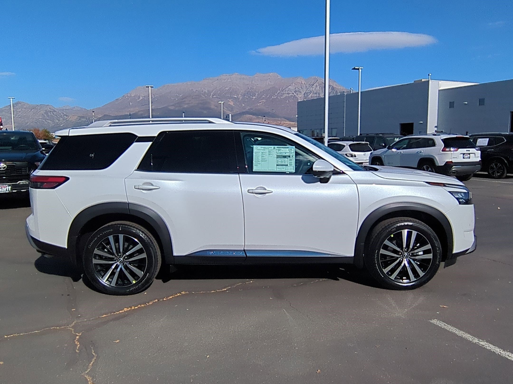 New 2025 Nissan Pathfinder Platinum SUV in Orem #SC307112 | Ken