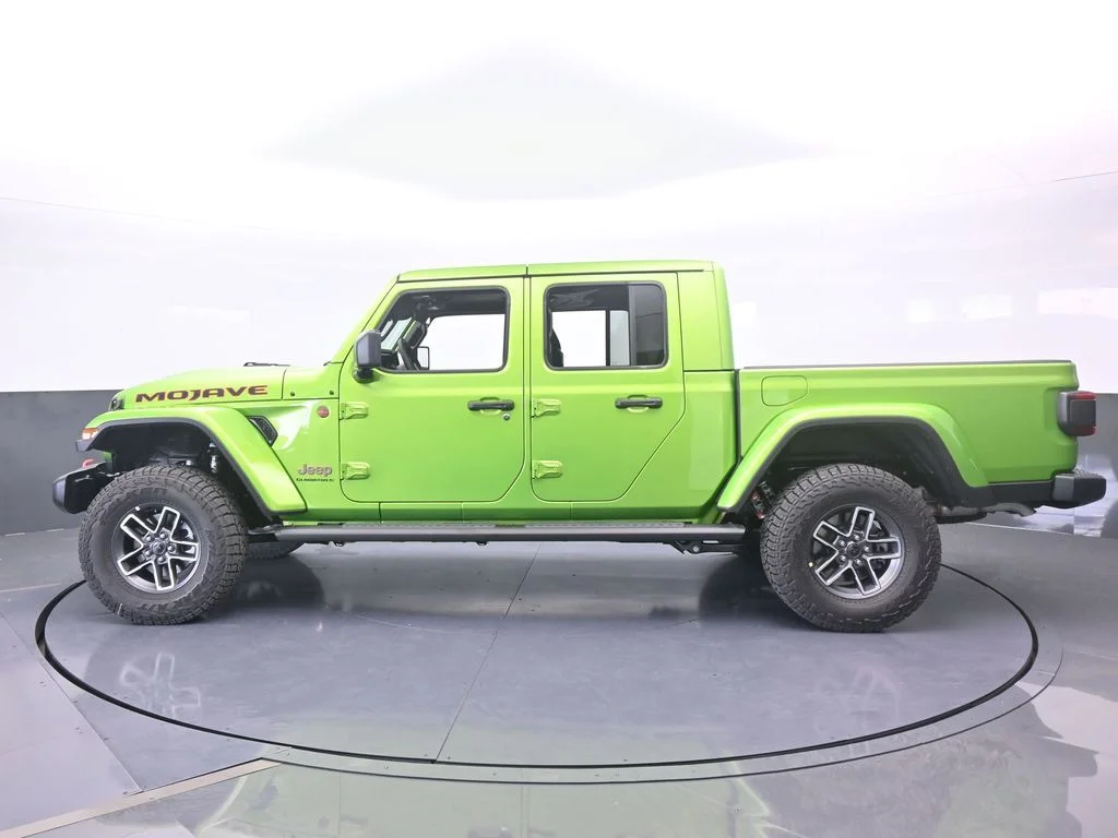 2026 Jeep Gladiator Mojave - Photo 3