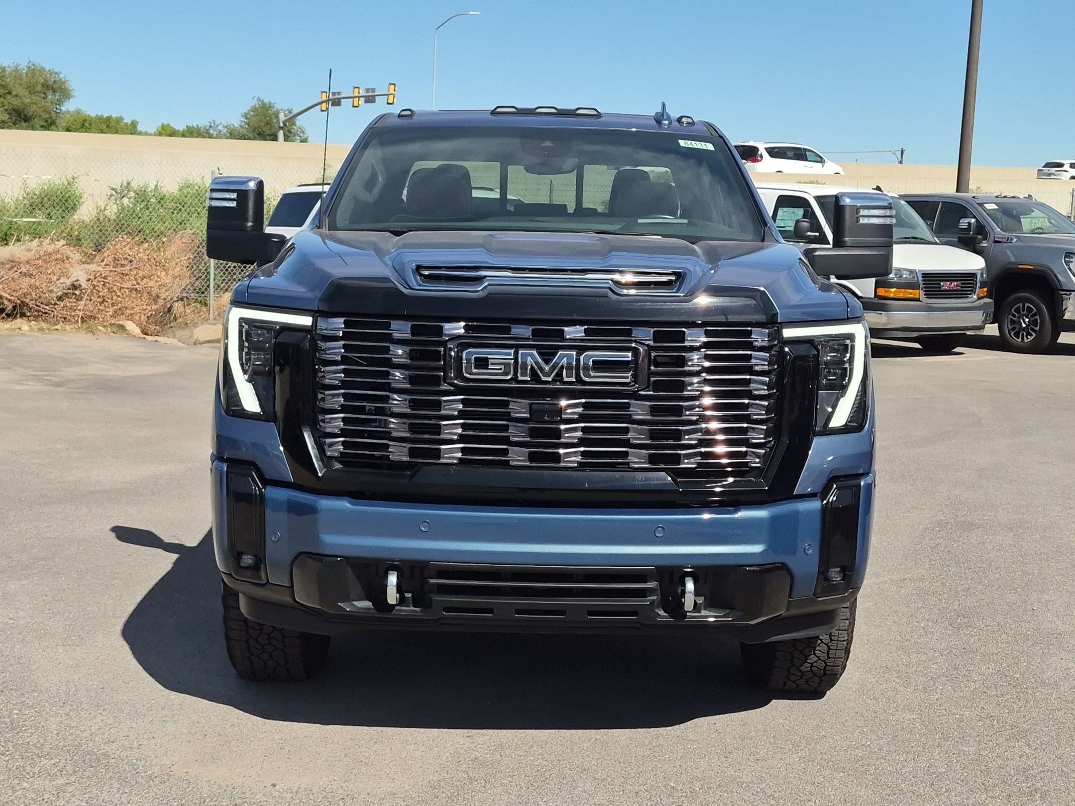 2026 GMC Sierra 3500HD Denali Ultimate - Photo 8