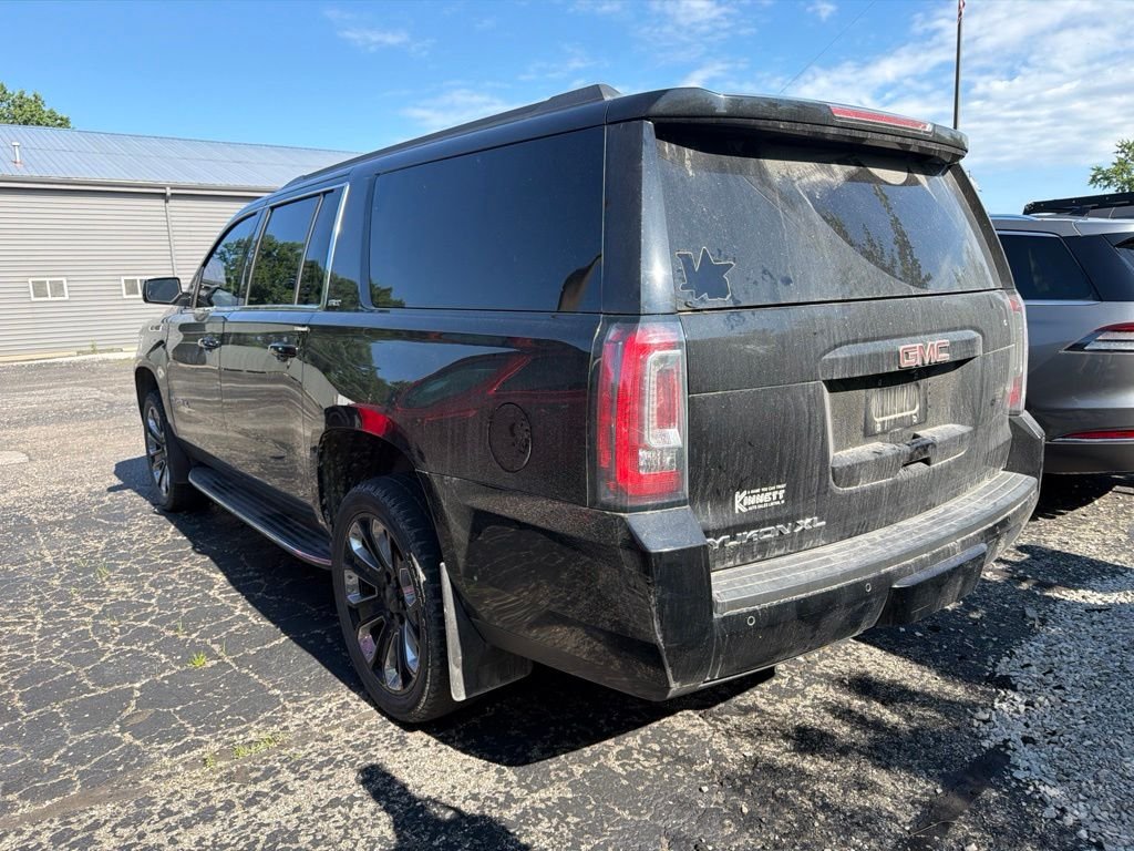 Used 2019 Black GMC SLT image 3