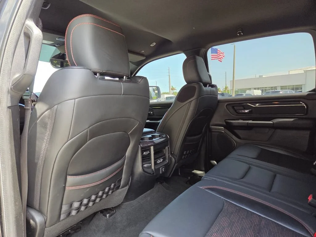 Used 2022 Diamond Black Crystal Pearlcoat Ram Big Horn image 23