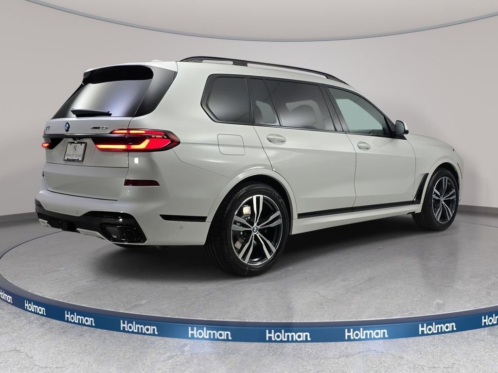 New 2026 Mineral White Metallic BMW xDrive40i image 5