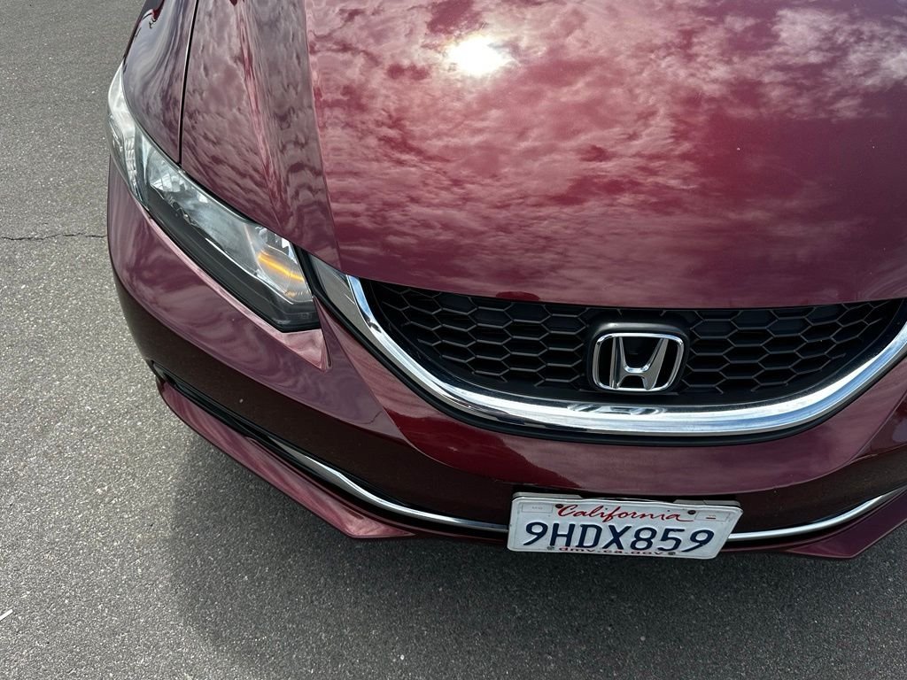 Used 2015 Crimson Pearl Honda LX image 4