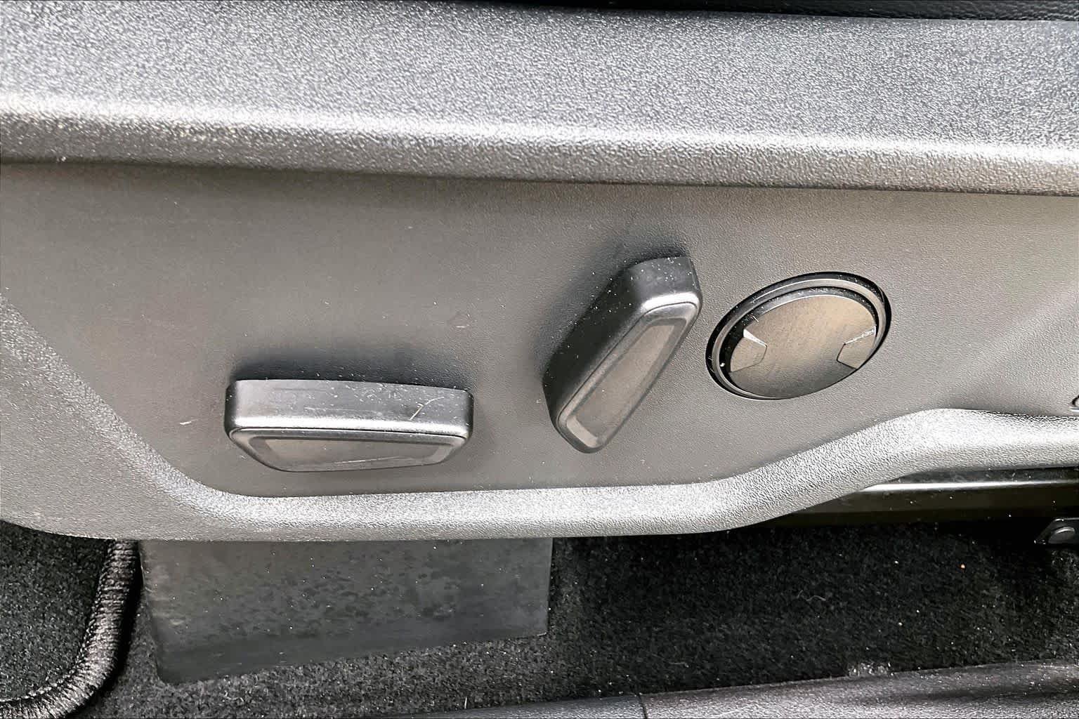 Used 2023 Cactus Gray Ford Wildtrak image 35