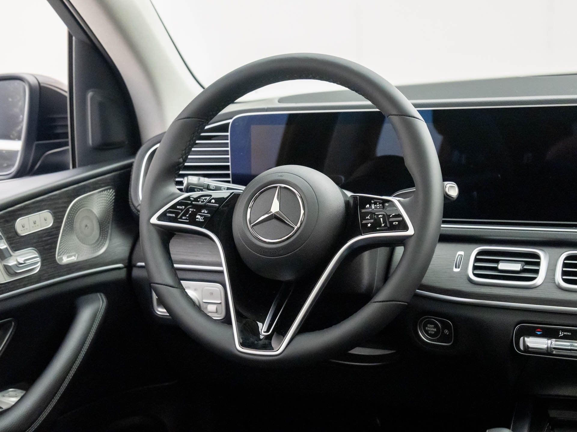 New 2026 Black Mercedes-Benz GLS 450 image 10