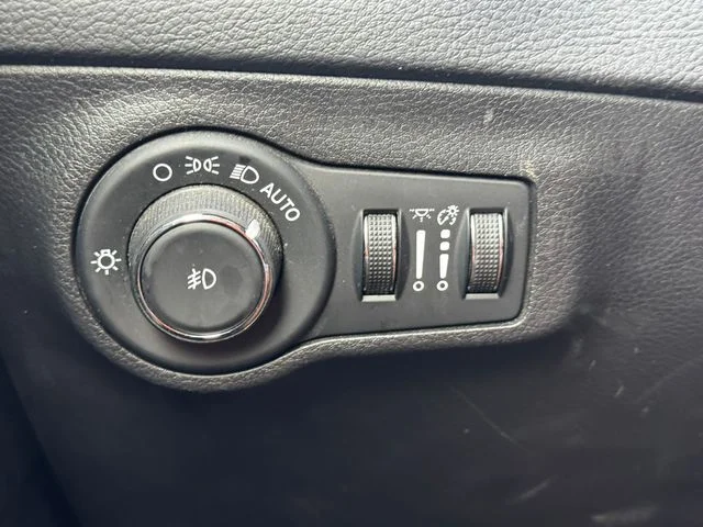 Certified Used 2019 Gray Jeep Limited image 23