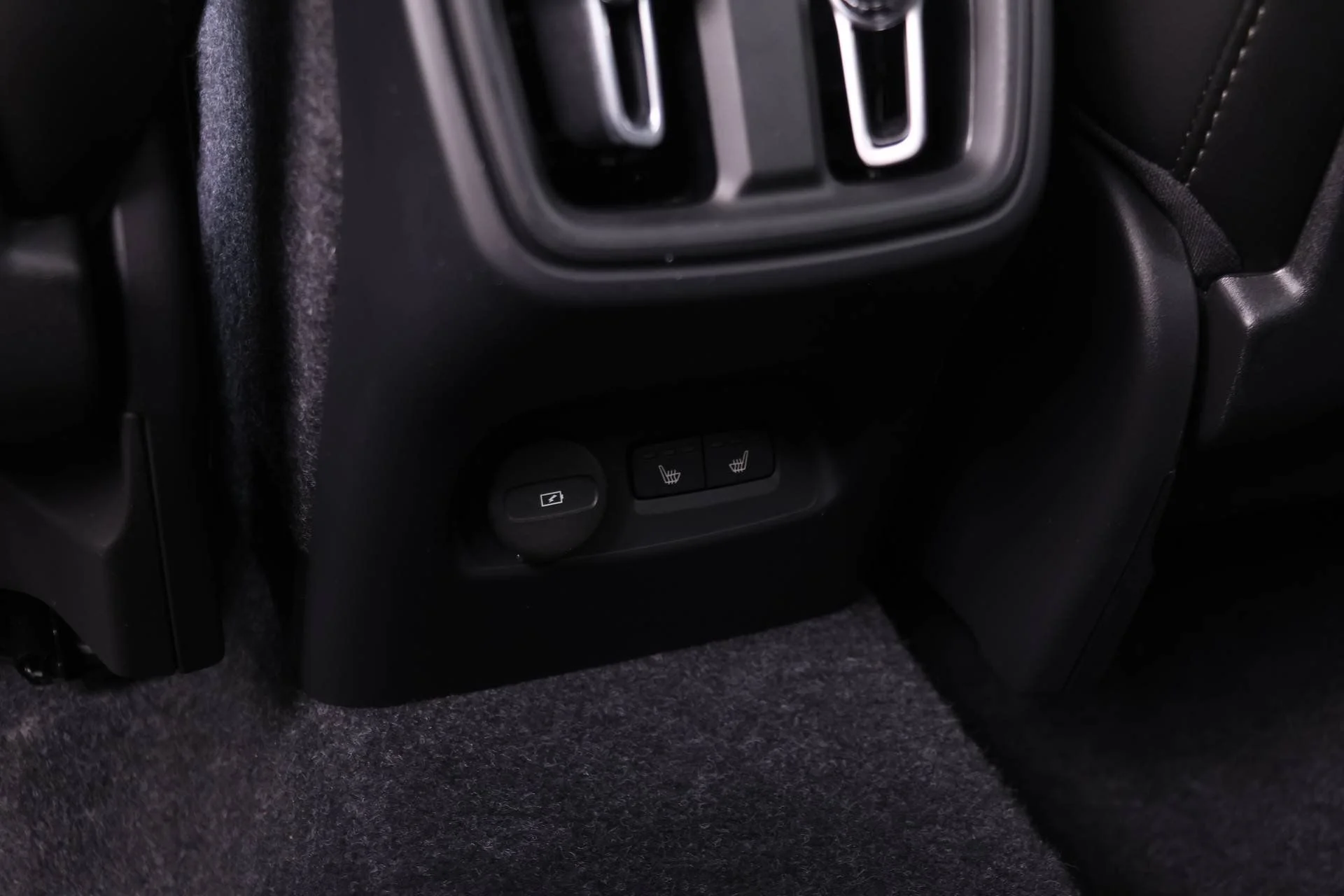 2026 Volvo XC40 Core - Photo 21