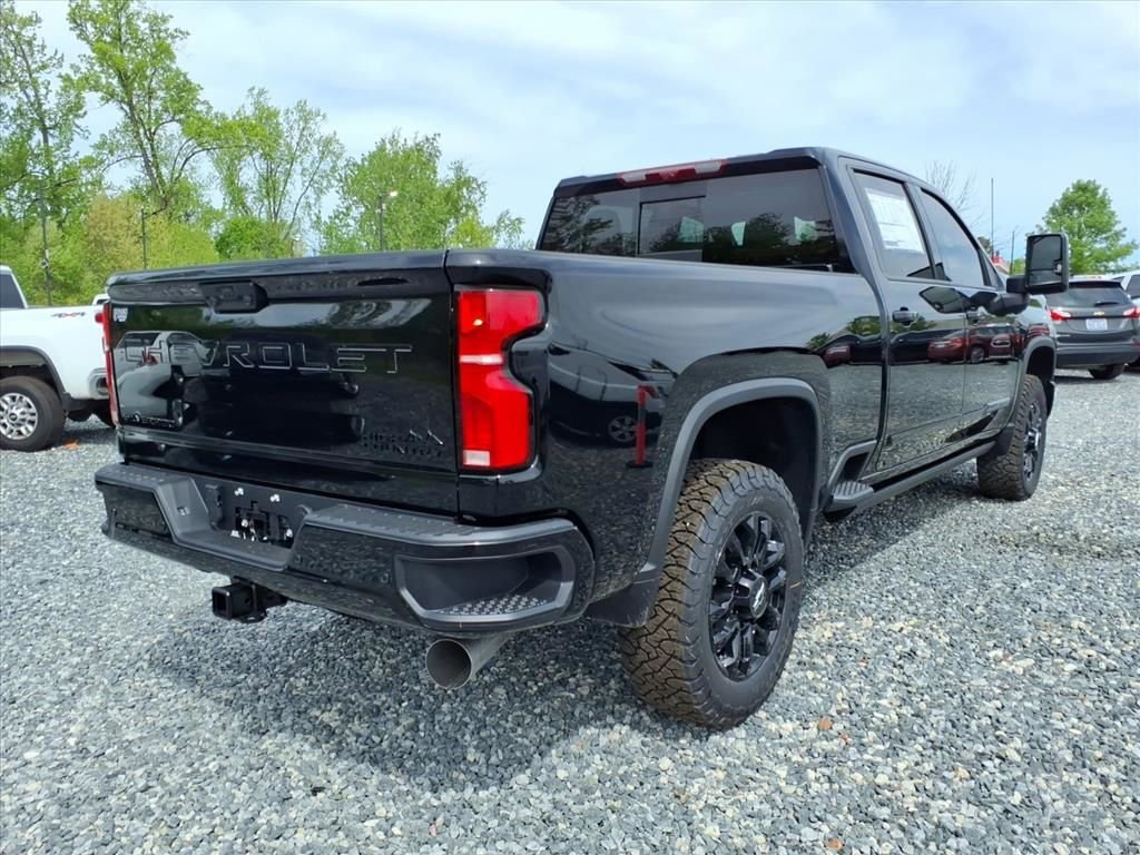 New 2026 Black Chevrolet High Country image 31