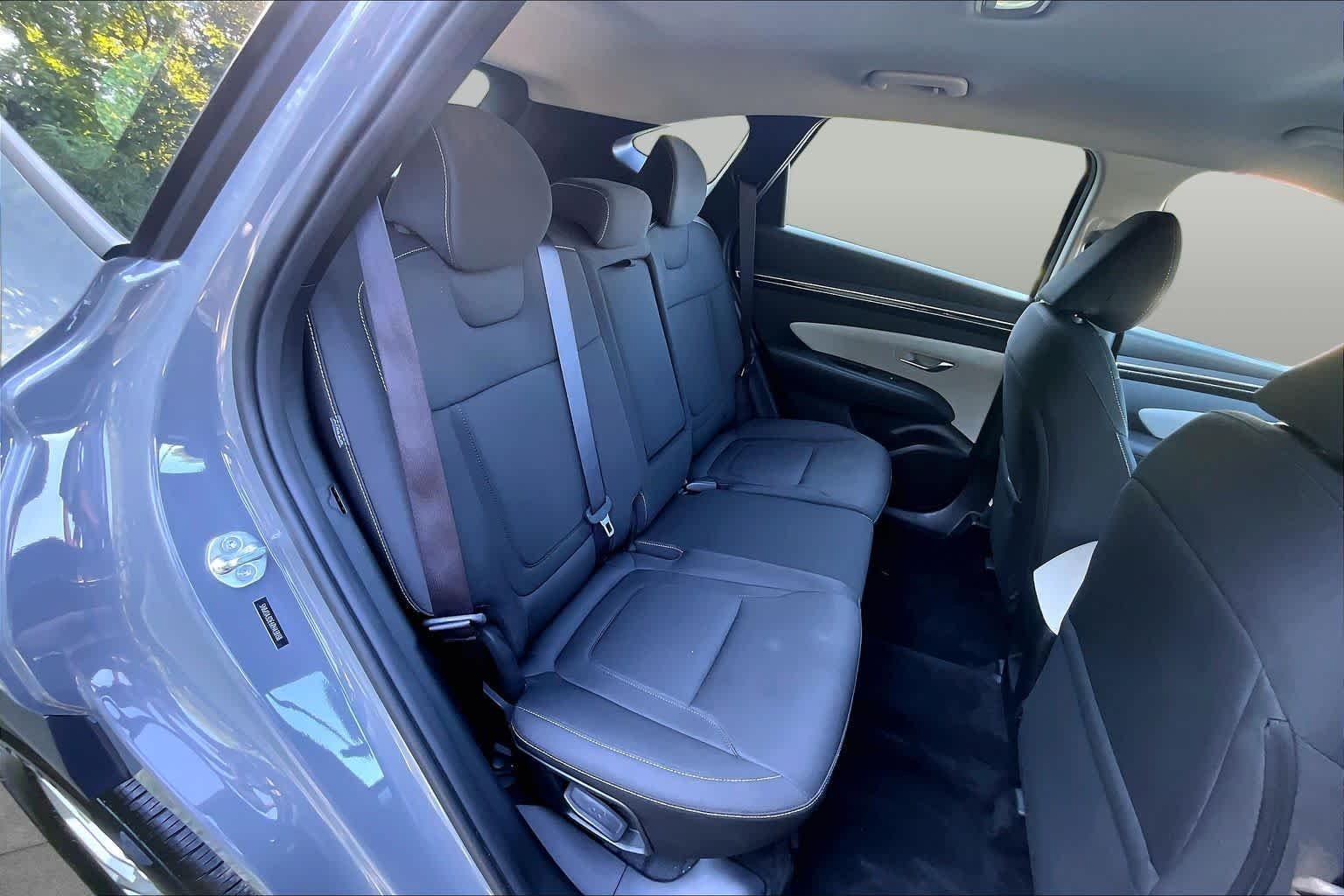 Used 2024 Hampton Gray Hyundai SE image 21