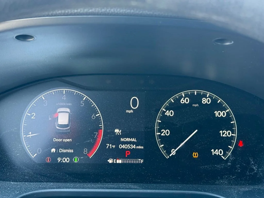 Used 2023  Honda LX image 10