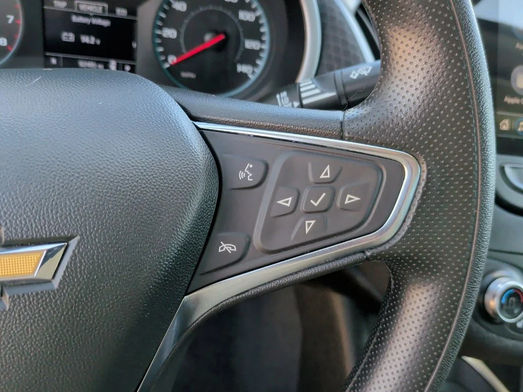 Used 2025 Gray Chevrolet LT image 18