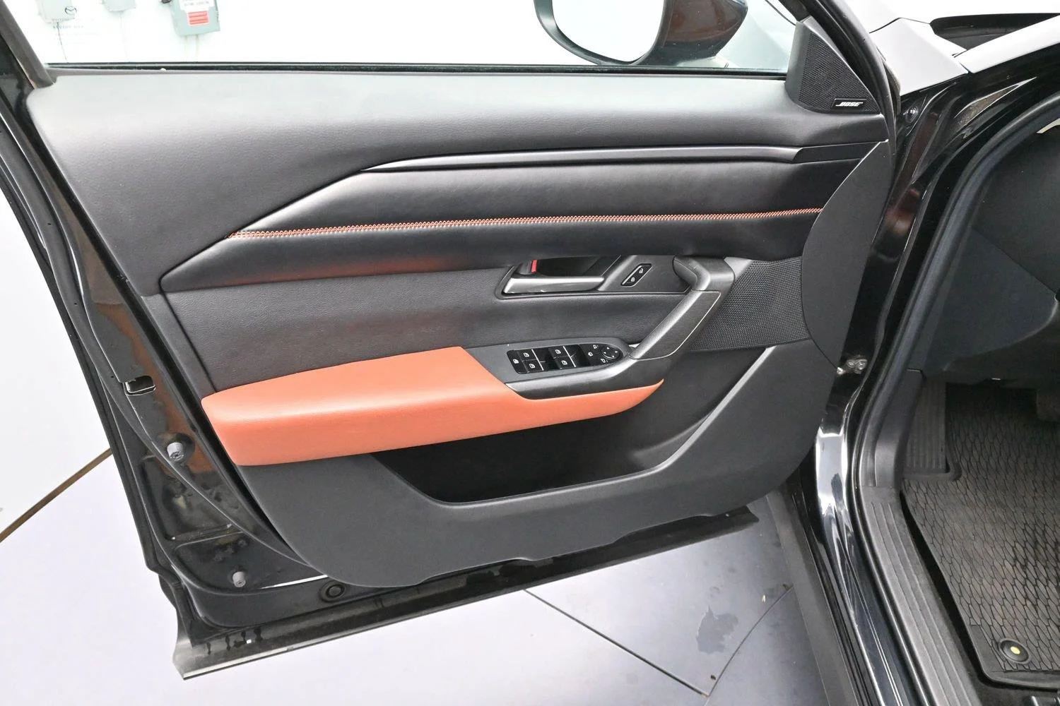 Used 2023  Mazda 2.5 Turbo Premium Package image 9