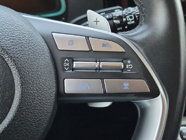 Used 2024 Silver Hyundai SEL image 15