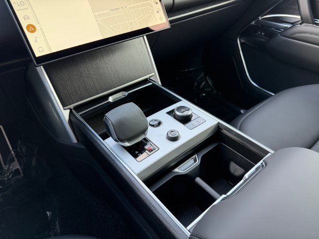 New 2027 Carpathian Grey Land Rover SE image 24