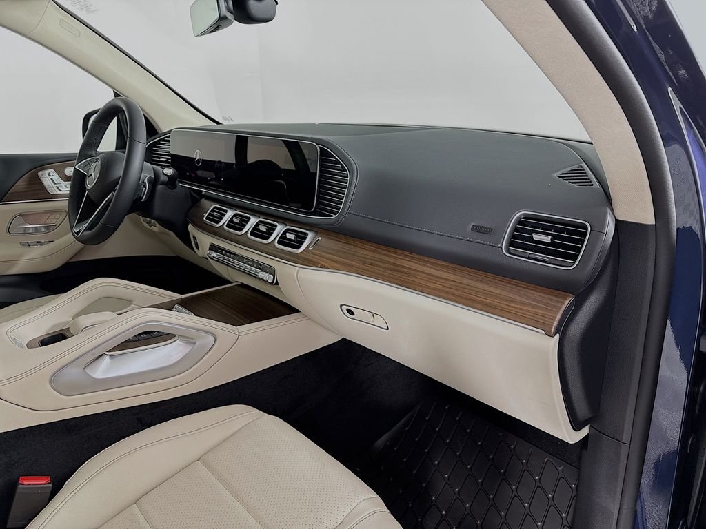 Used 2026 Blue Mercedes-Benz GLE 350 image 30