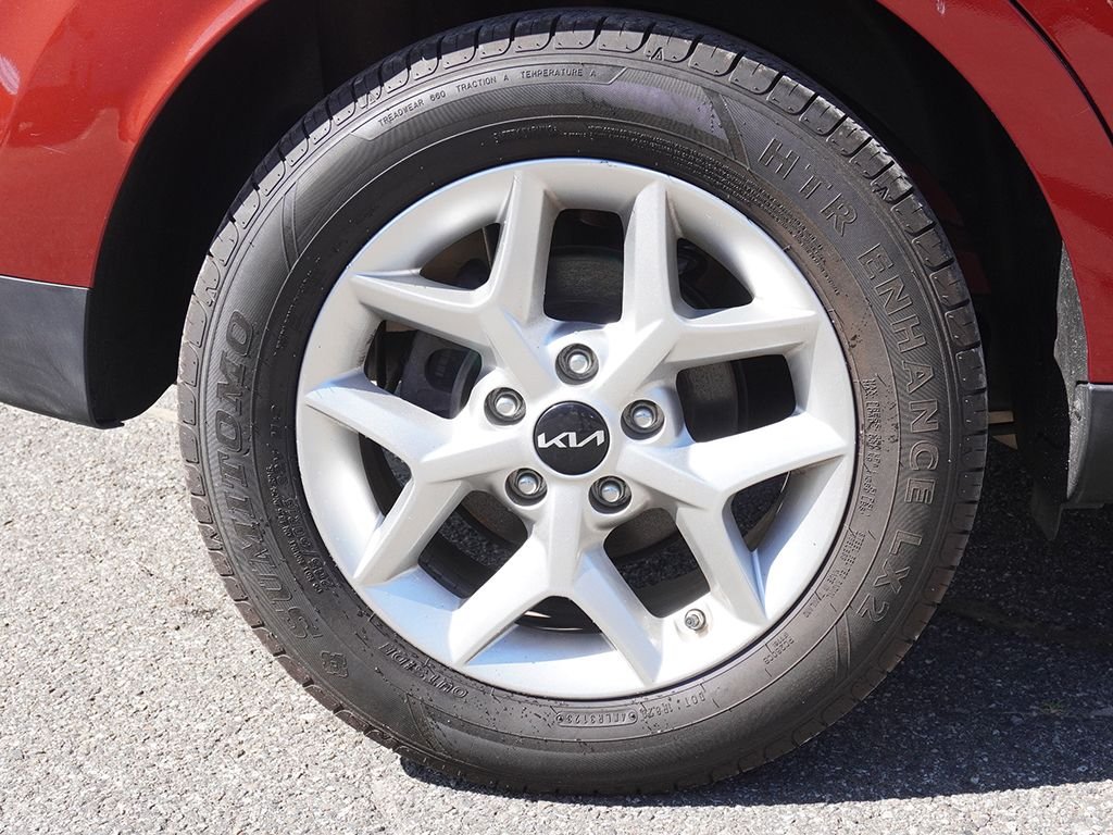2025 Kia Soul LX - Photo 18