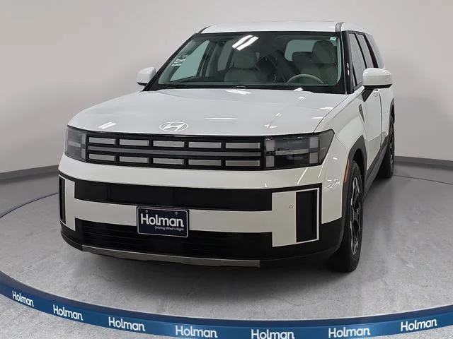 Used 2024 White Hyundai SE image 3