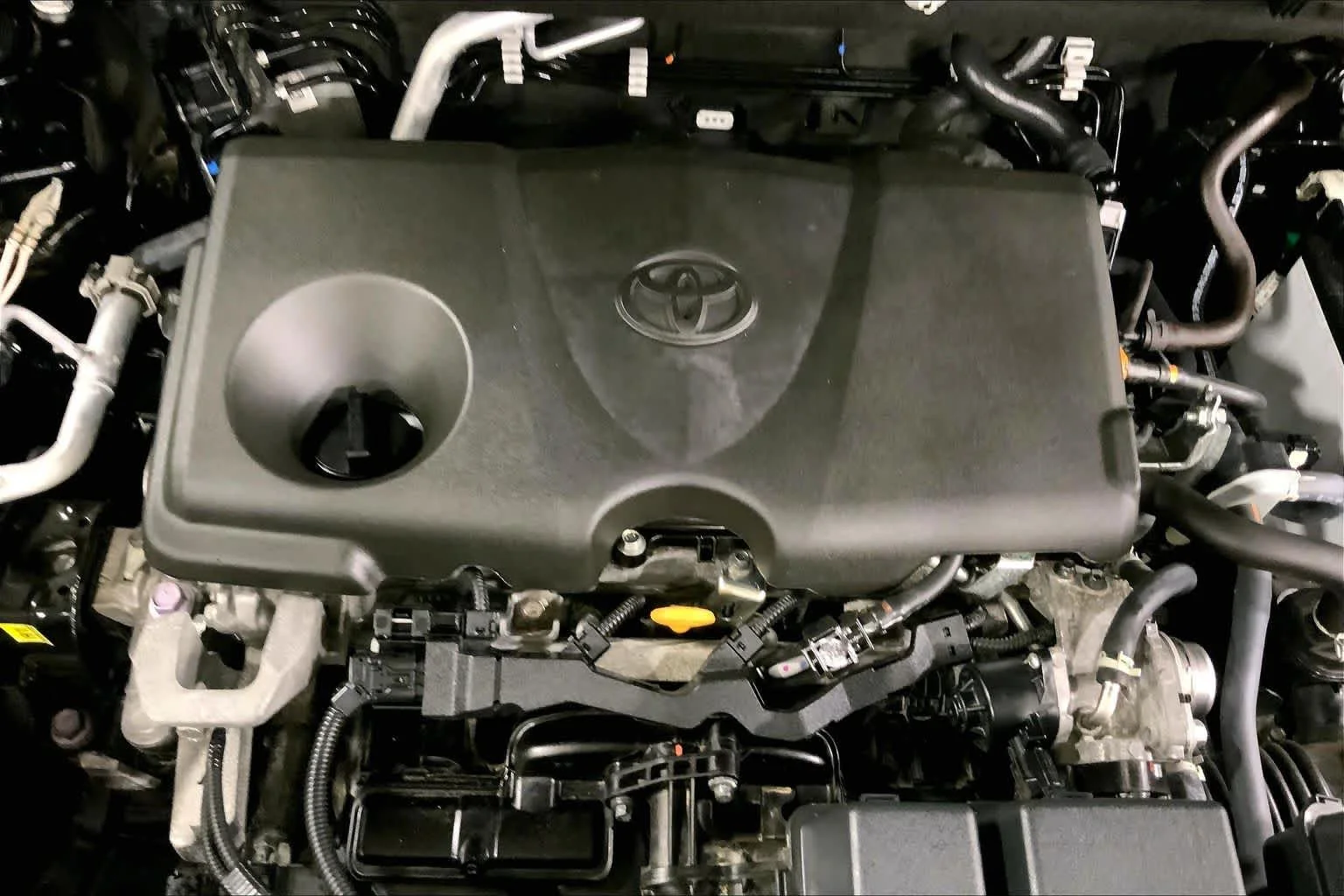 Used 2025 Midnight Black Metallic Toyota LE image 33