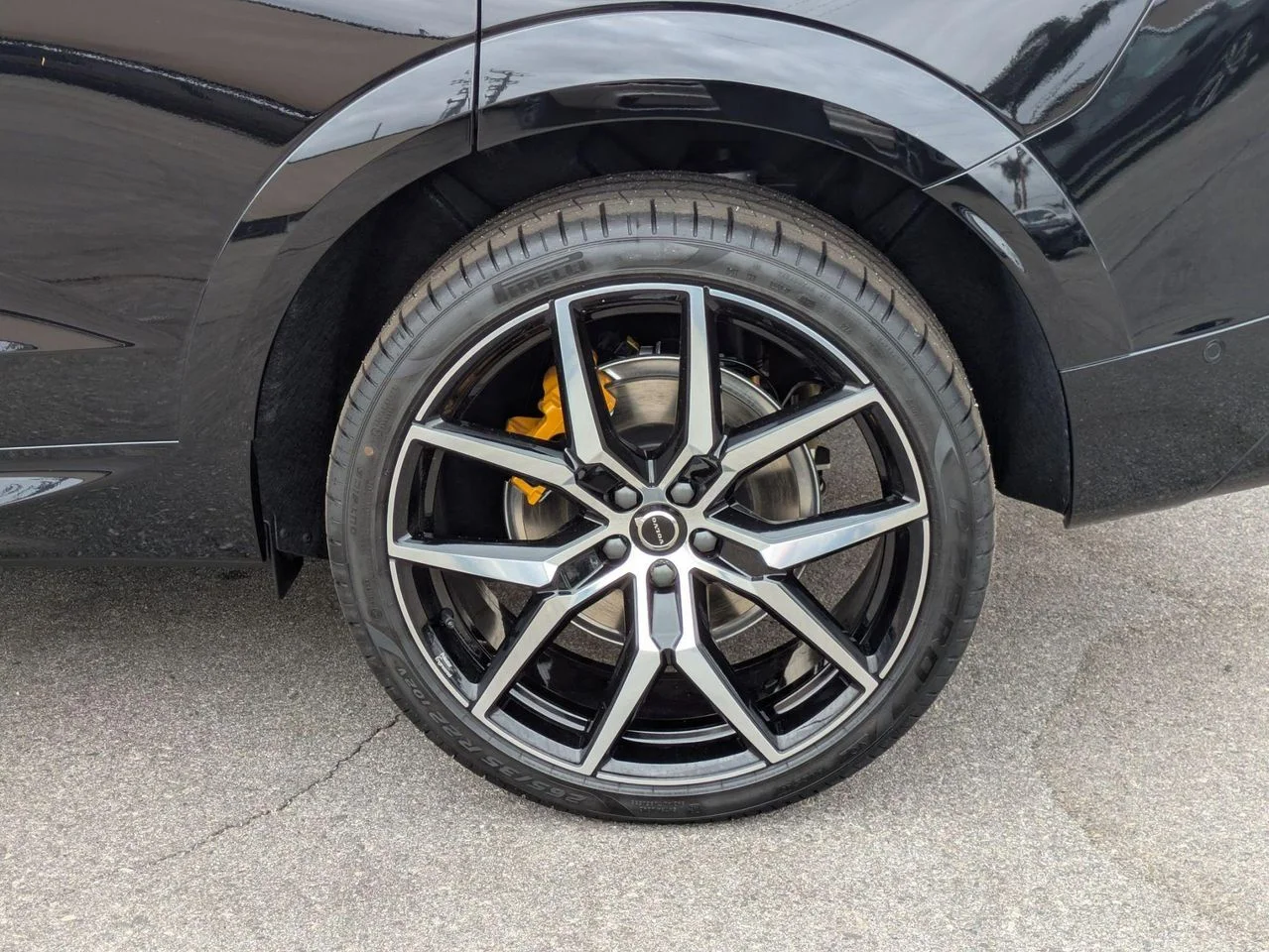 New 2026 Onyx Black Volvo Polestar Engineered image 6
