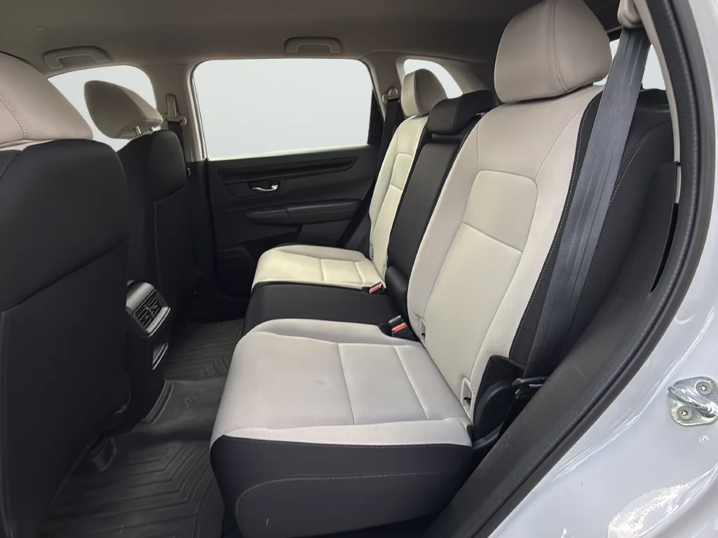 Used 2023  Honda LX image 36