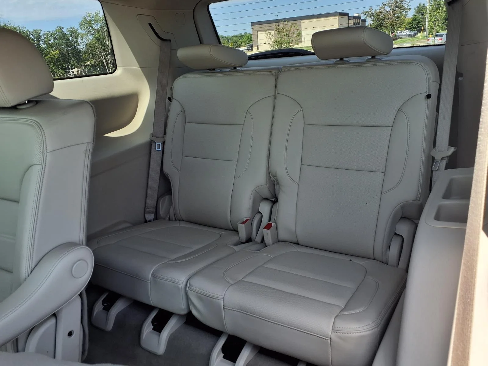 Used 2023 Summit White GMC Denali image 30
