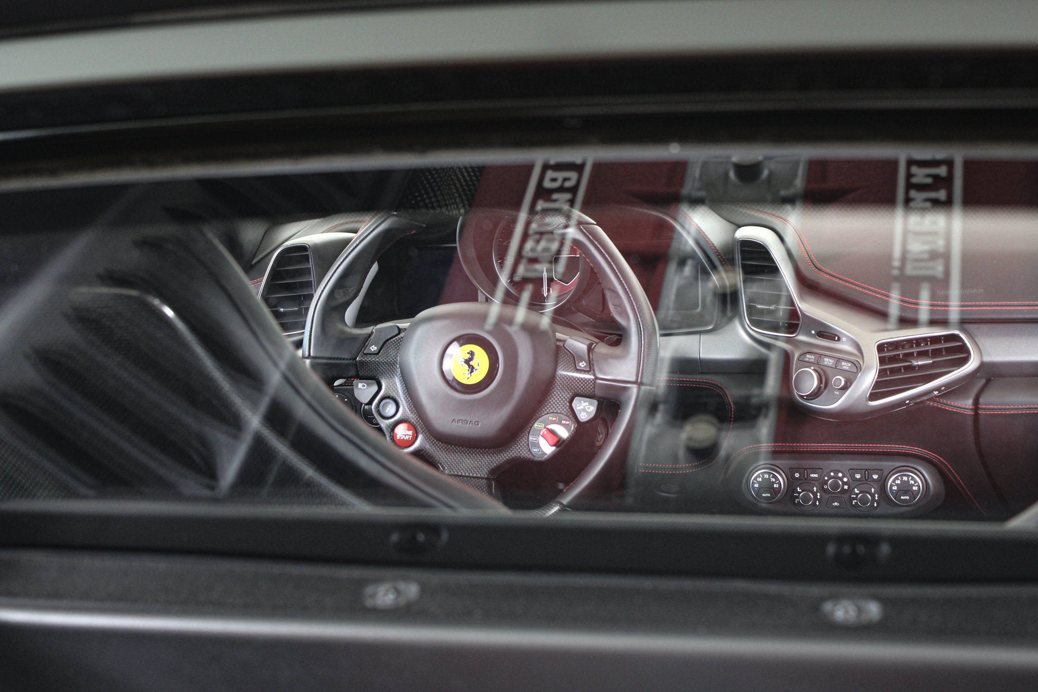 Used 2015 Red Ferrari  image 25