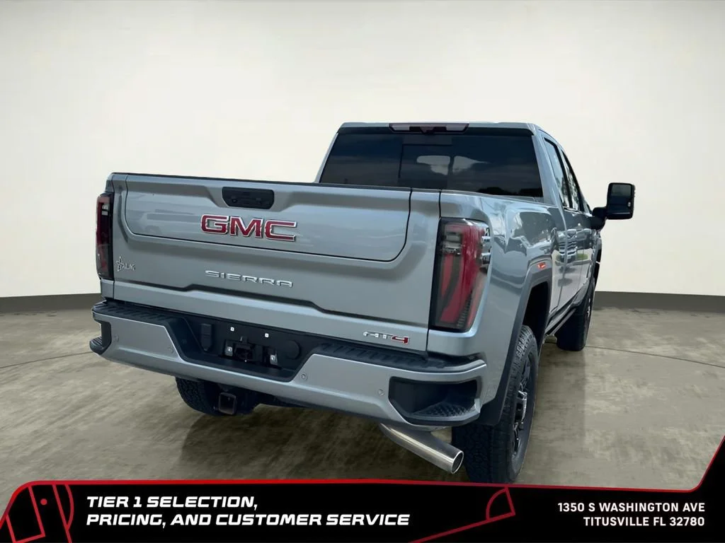 Used 2024 Sterling Metallic GMC AT4 image 8