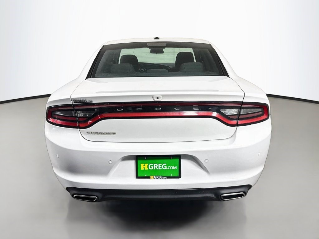 Used 2022 White Knuckle Clearcoat Dodge SXT image 11