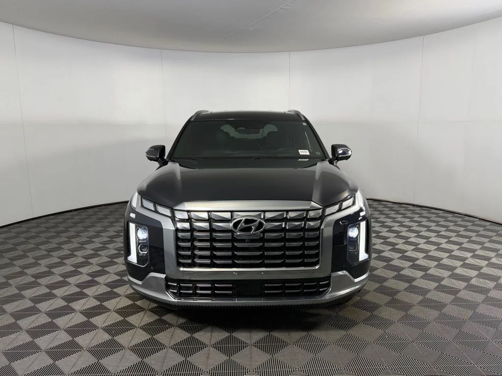 Used 2024 White Hyundai Calligraphy image 9