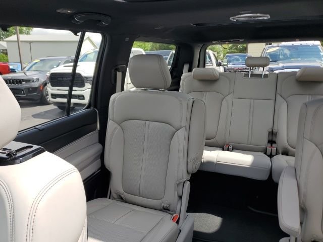 New 2026 Bright White Clearcoat Jeep Summit Obsidian image 14