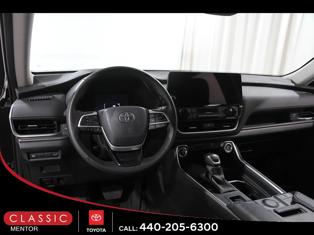 Used 2025 Midnight Black Metallic Toyota XLE image 6