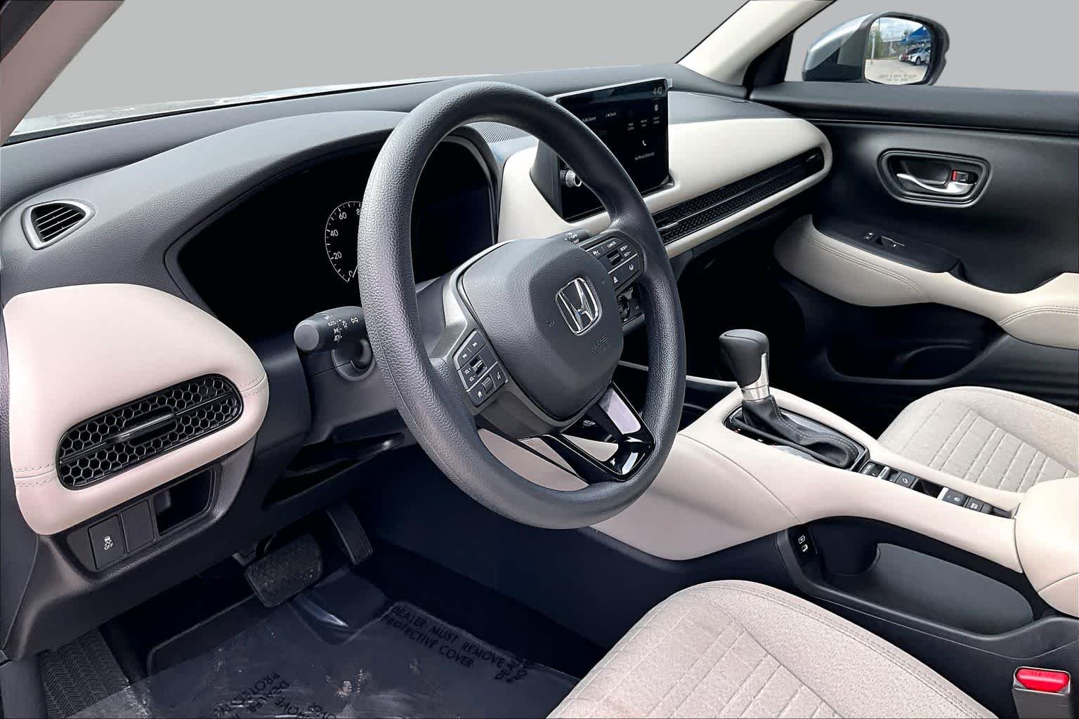 Used 2026 Solar Silver Metallic Honda LX image 18