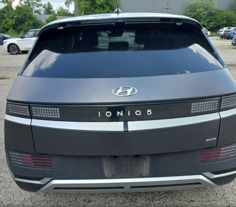 Used 2023 Gray Hyundai SEL image 7