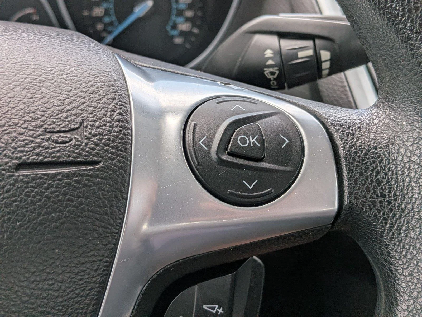 Used 2012 Sterling Gray Metallic Ford SE image 18