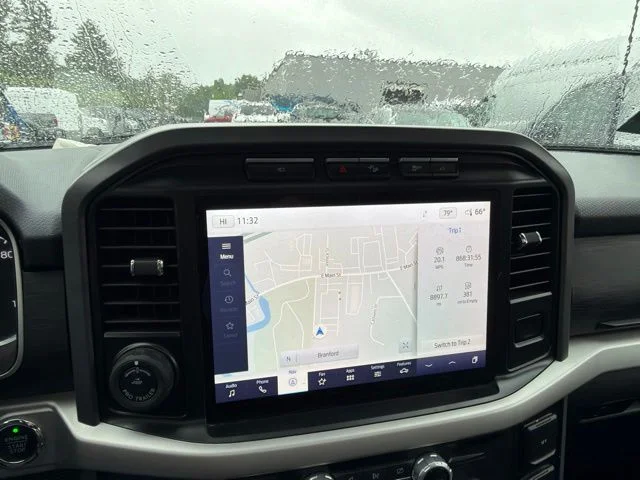 Used 2023 Avalanche Ford XLT image 13
