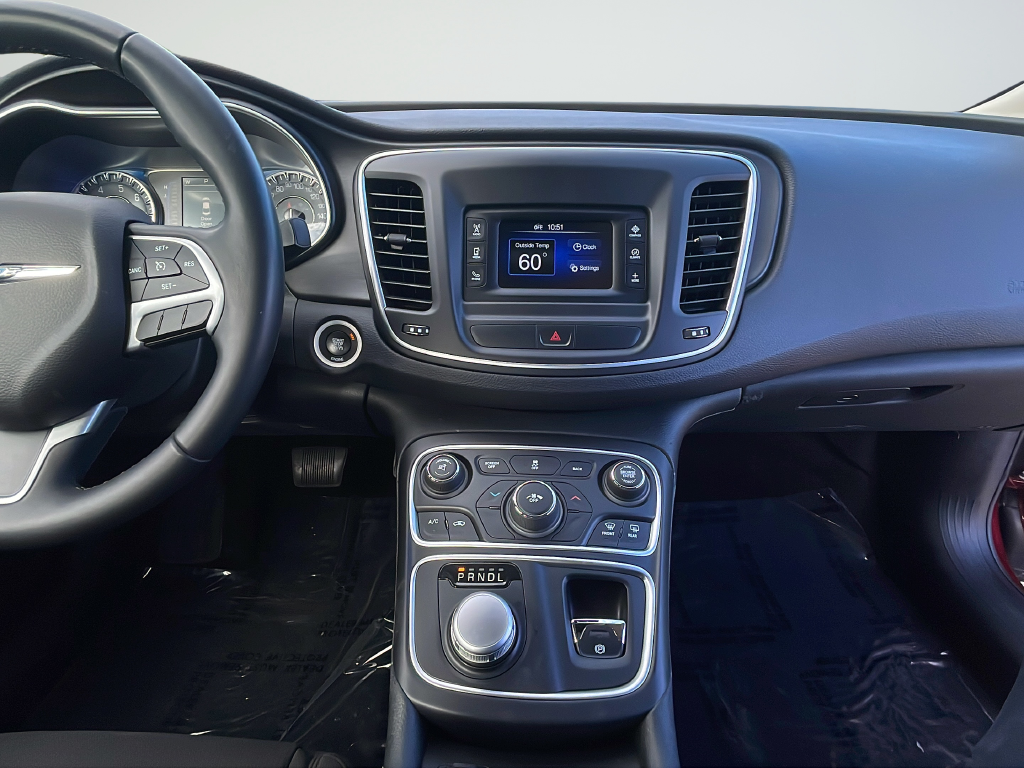 Used 2015 Red Chrysler Limited image 20