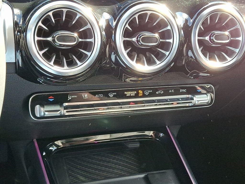 Certified Used 2025 Black Mercedes-Benz GLB 250 image 15