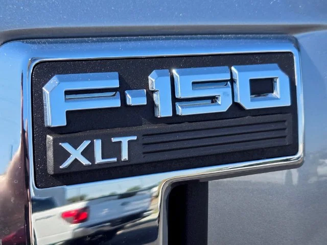 Used 2025 Silver Ford XLT image 23