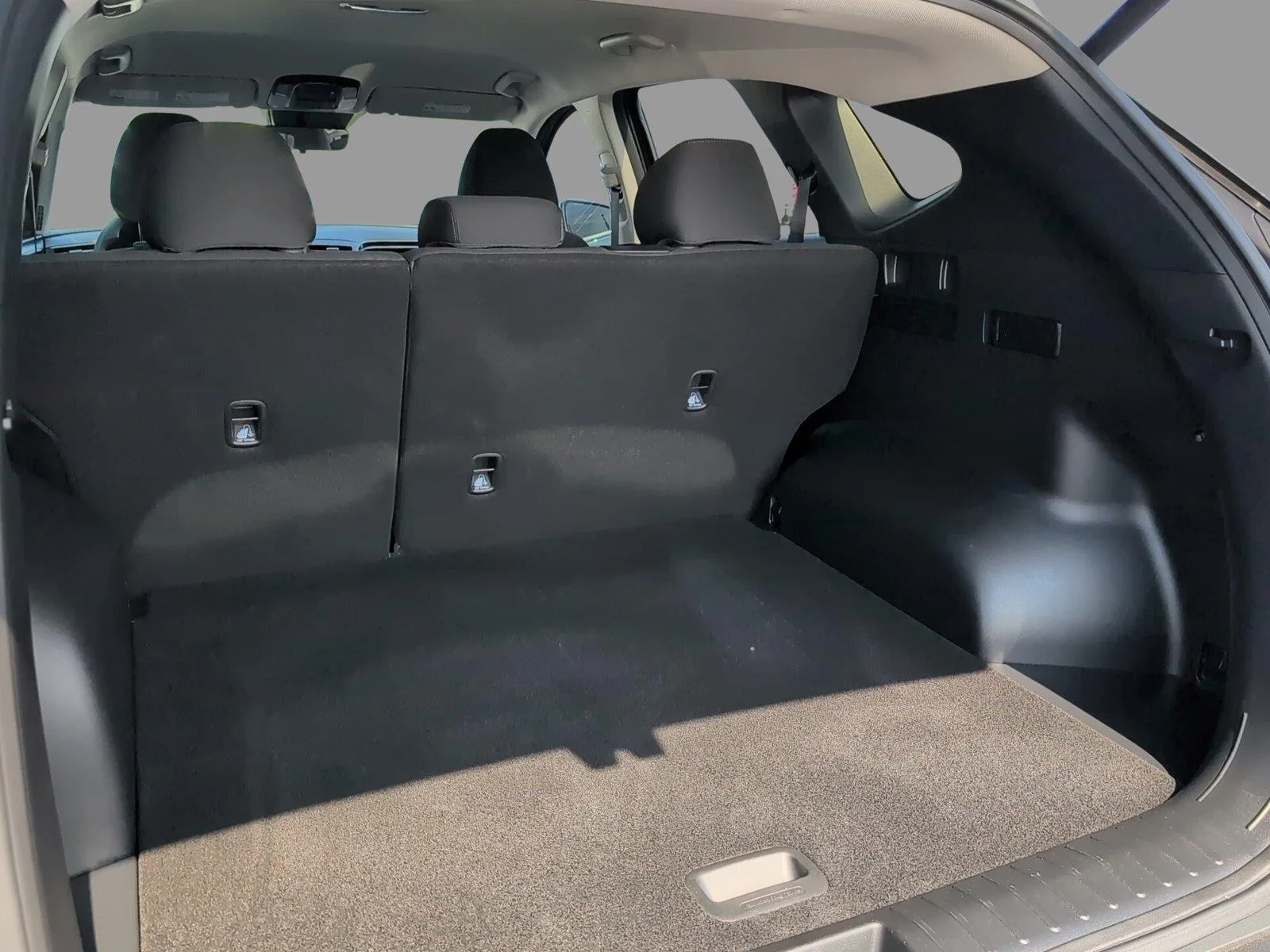 Used 2023 Portofino Gray Hyundai SEL image 33